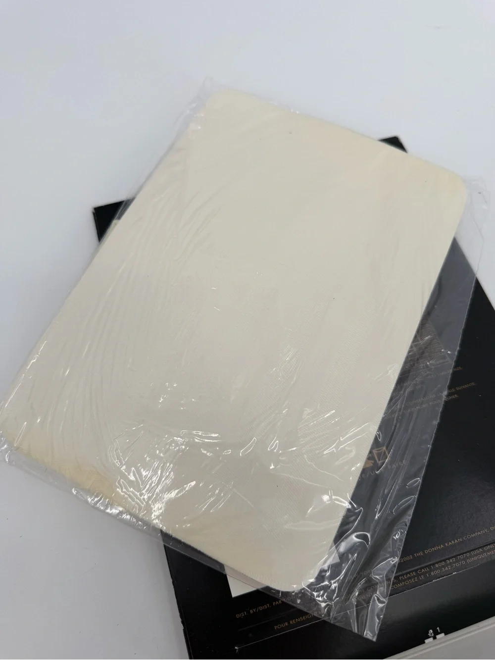 Donna Karan New York Pantyhose Size Medium Pearlized Stripe VTG Chamois OJO94